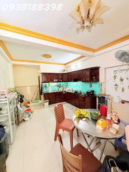 Căn hộ dịch vụ trung tâm Q.3 – 19 phòng – thu nhập 120 triệu/tháng, DT 210m2