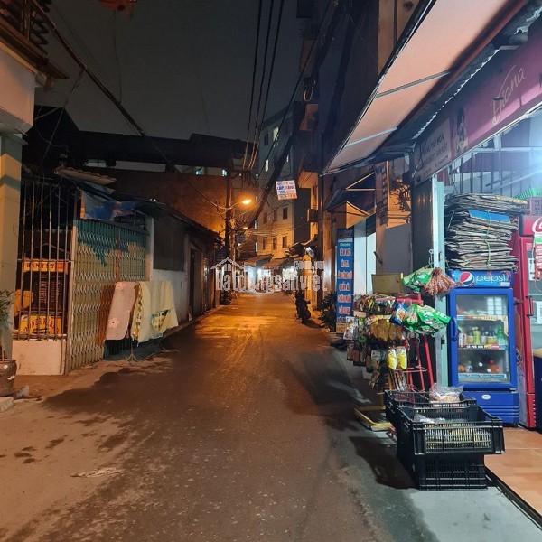 56m2 đất ô tô vào cách cổng chính Học viện Nông nghiệp 120m. Lh 0989894845