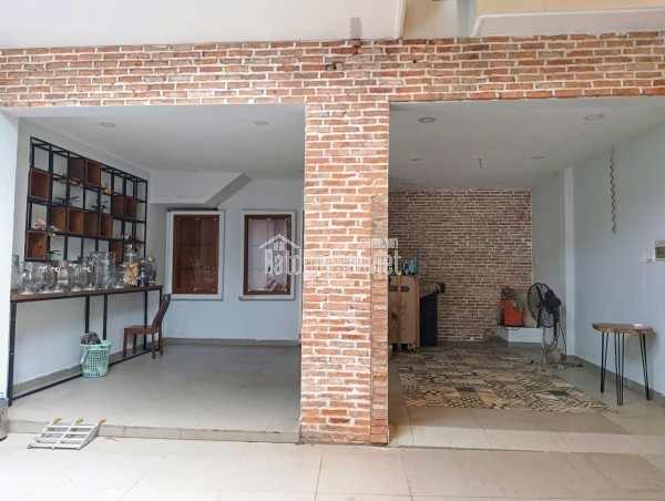 BIỆT THỰ CĂN GÓC 2 MẶT TIỀN KHU VIP QUÂN ĐỘI NGAY PHAN VĂN TRỊ - DÒNG TIỀN 470 TR/NĂM - CHỈ 33 TỶ