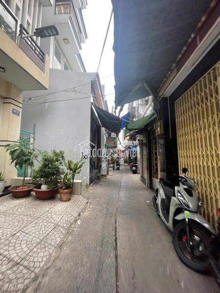 Diện tích to, zá tiền nhỉ, 87.7MV, nở hậu, dòng thu 20tr/ tháng
Bán nhà P.Tân kiểng Quận 7, vừa ở
