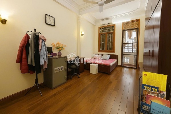 Bán nhà siêu hiếm Giảng Võ, 55m² x 4 tầng, 2 mặt ngõ, gần ô tô – Giá chỉ 13 tỷ