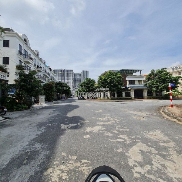 Bán đất Đa Tốn, Gia Lâm (Bát Tràng, Hà Nội). 72m2 ô tô thông, chỉ 5 tỷ x. Lh 0989894845