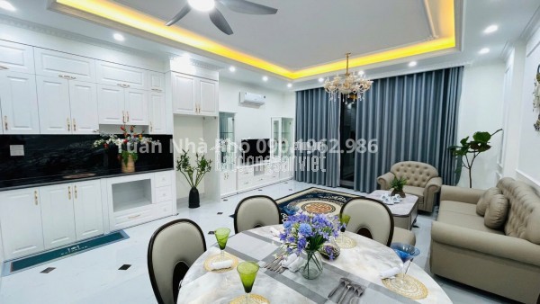 Vị Trí Kim Cương – Nhà 7 Tầng Thang Máy – Gần Him Lam - Giá cực hấp dẫn