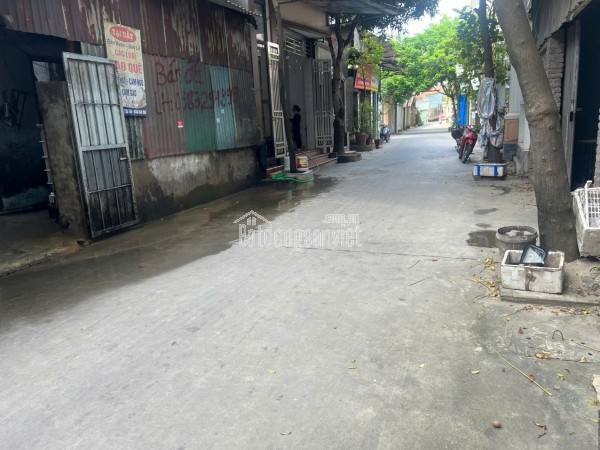 Bán nhà riêng tại KĐT Phù Khê, 2,7 tỷ, 50m2, mặt tiền 4m, pháp lý đầy đủ, uy tín!
Phù Khê, Phù