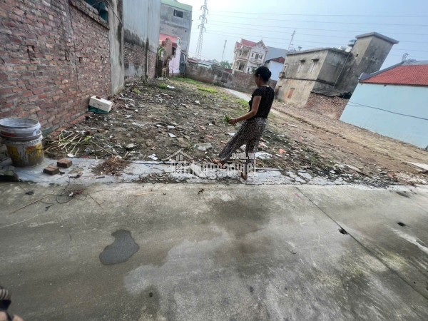 Bán nhà riêng tại KĐT Phù Khê, 2,7 tỷ, 50m2, mặt tiền 4m, pháp lý đầy đủ, uy tín!
Phù Khê, Phù