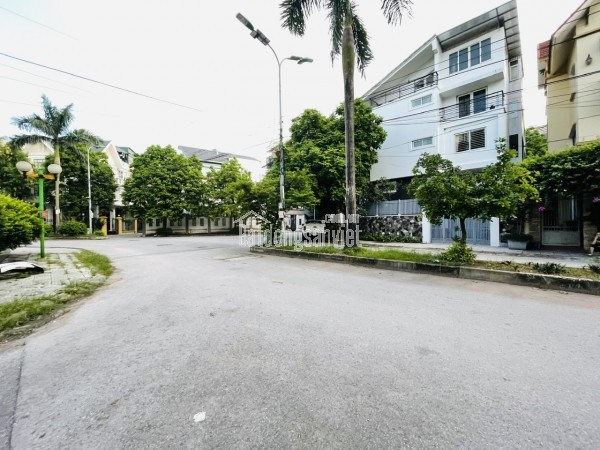 BIỆT THỰ ĐẸP – ĐẤT LÀNH SINH LỘC – GIỮ TIỀN AN TOÀN – HÀNG CỰC HIẾM VẠN PHÚC