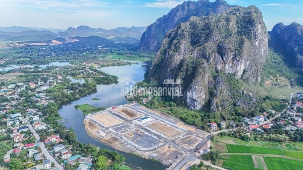Chính chủ bán gấp lô đất view hồ ngay trung tâm thị trấn Chi Nê, Lạc Thủy, Hòa Bình