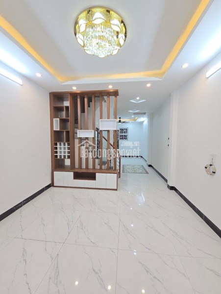 SIÊU PHẨM TRUNG TÂM NGÃ TƯ SỞ  5 TẦNG, THANG MÁY, 3 MẶT THOÁNG – CHỈ HƠN 13 TỶ