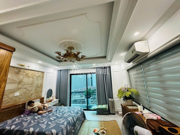 BÁN NHÀ SĐCC NGAY- Ngõ 521 Trương Định, q.Hoàng Mai. Ô TÔ VÀO NHÀ - 45m × 6T- Lô góc thoáng , sáng