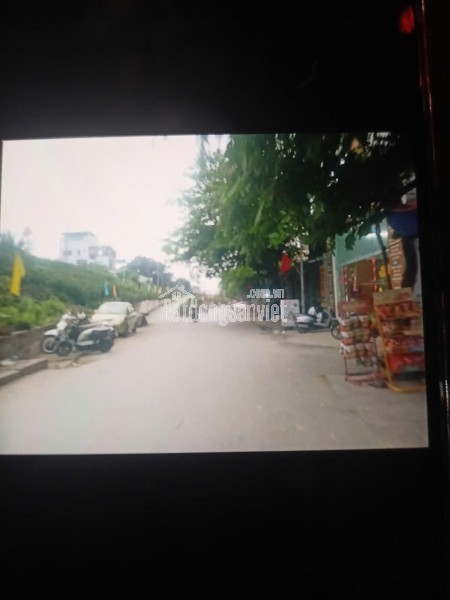 GIA ĐÌNH TÔI CÀN BÁN GẤP NHÀ 3 TẦNG  VỊ TRÍ ĐẸP GẦN CHỢ ĐẦU MỐI HOA QUẢ