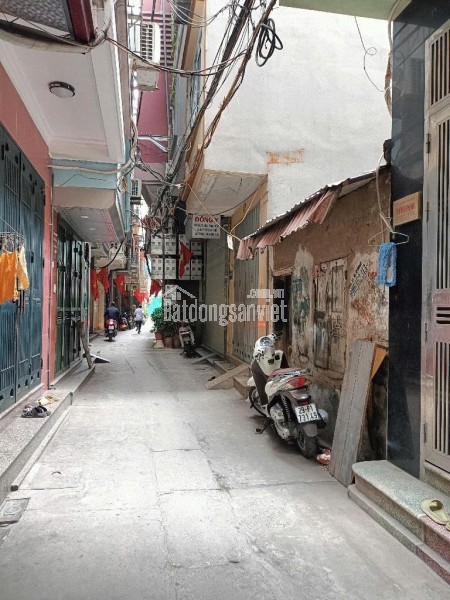 Bán đất Nguyễn Khang 2 mặt ngõ, ô tô vào, xây CCMN dòng tiền