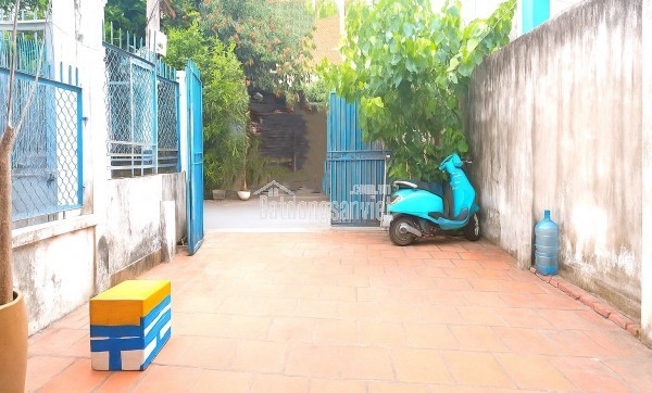 Nhà sát gần Vincom Lê Văn Việt, Xe Hơi Thông, Ngang 4,6m, 116m2, 6.7 Tỷ