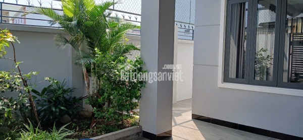 Bán BIỆT THỰ bao RẺ NHỨT TP Mỹ Tho. P. Trung An. Ô tô lưu thông 2 chiều