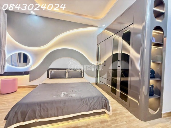 Hẻm Thông, Xe Tải Tránh – Nhà 3 Lầu Mới Cứng, Giá Chốt Bất Ngờ