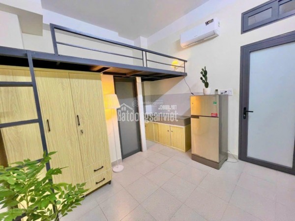 Nhà mặt phố Phan Xích Long, Phú Nhuận Phú Nhuận 54m2 4PN có thang máy, cho thuê 450tr