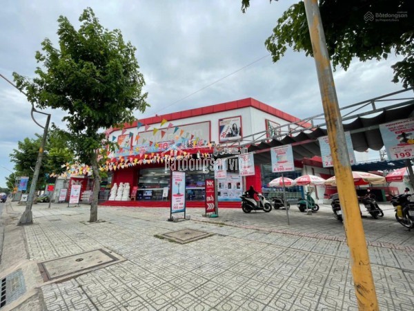 Cho thuê nhà 3MT Số 855 Quang Trung, P8, Gò Vấp. DT 40x60m trệt lầu, 5000m2 giá 499 triệu