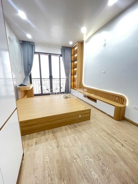 NHÀ TRUNG TÂM CẦU GIẤY, AN NINH ĐỈNH – 32M2 x 5 TẦNG – Ô TÔ CÁCH NHÀ 5M - GIÁ 7 TỶ