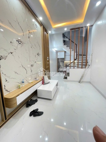 NHÀ TRUNG TÂM CẦU GIẤY, AN NINH ĐỈNH – 32M2 x 5 TẦNG – Ô TÔ CÁCH NHÀ 5M - GIÁ 7 TỶ