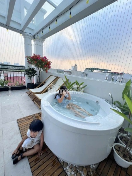 NHÀ ĐẸP- GIÁ TỐT - Vị Trí Đắc Địa Tại Khu Đấu Giá Ngõ Cổng Kiến Hưng, Hà Đông DT 50m2 giá 16,3 tỷ