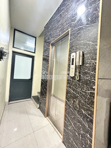 Cầu Giấy: vừa ở vừa cho thuê thu 35 triệu/tháng, 5 tầng thang máy, 9 phòng khép kín, giá nhỉnh 9 ty