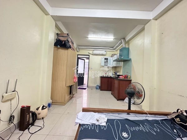 Cầu Giấy: vừa ở vừa cho thuê thu 35 triệu/tháng, 5 tầng thang máy, 9 phòng khép kín, giá nhỉnh 9 ty