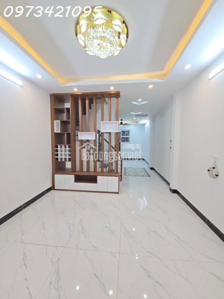 SIÊU PHẨM KIM GIANG - PHÂN LÔ, GẦN Ô TÔ, THANG MÁY - 2 THOÁNG 70M2 CHỈ 12.x TỶ