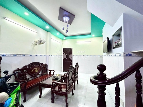 BÁN NHÀ ĐỒNG ĐEN - V.I.P BÀU CÁT - 60M2 - 7.1 TỶ - OTO ĐỖ CỬA