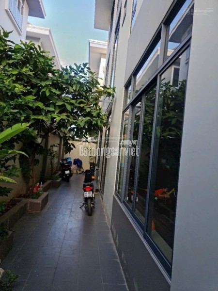 BIỆT THỰ ĐẸP LIÊN PHƯỜNG SÁT DỰ ÁN GLOBAL CITY BÁN GẤP