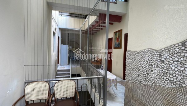 Đường Lê Văn Sỹ, Phường 1, Quận Tân Bình, TP.HCM (300m² (12 x 25m – vuông vức) 39 tỷ (~130