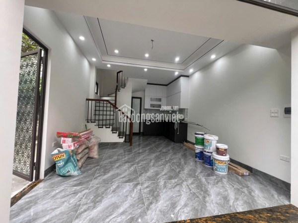 Cần bán Căn góc đã hoàn thiện, 6 tầng, full nội thất  xịn xò, tổ 8 Thạch Bàn