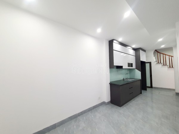 Nhà YÊn Vĩnh 30m2, Sở hữu ngõ riêng, nông, thẳng tắp, sát vách khu đô thị Hinode