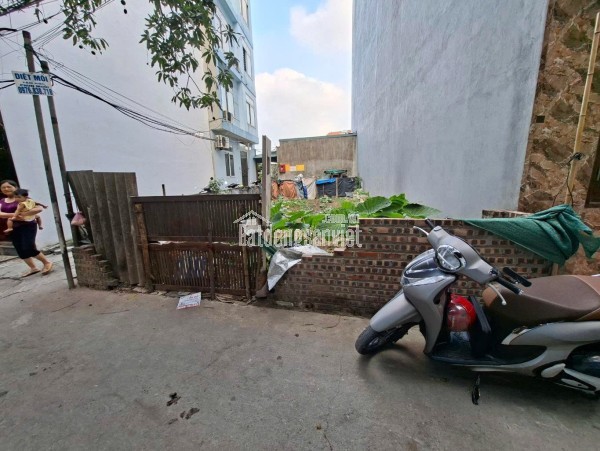 THẠCH BÀN,LONG BIÊN 10tỷ 80m ĐẤT,LÔ GÓC KINH DOANH,Ô TÔ,CHO THUÊ