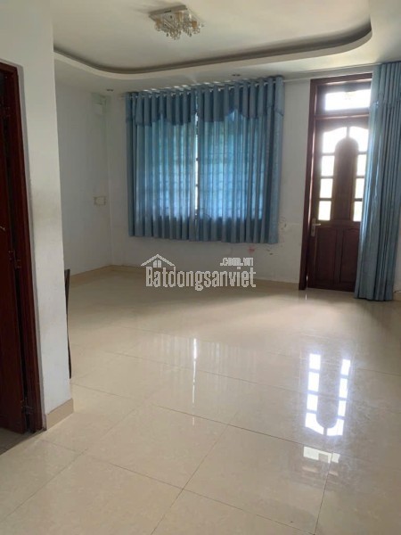 90m2 - Giá 16.5 tỷ - 4 tầng - 5PN - đường Số 8 KDC Ven Sông, Q7