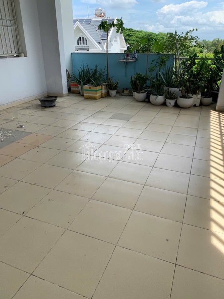 90m2 - Giá 16.5 tỷ - 4 tầng - 5PN - đường Số 8 KDC Ven Sông, Q7