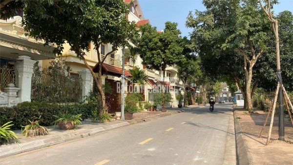Nhà phố Bùi Thiện Ngộ 114m2, 4 tầng, mặt tiền 5.7m, tiện ích siêu đỉnh