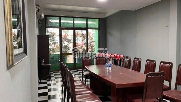 MẶT TIỀN NGUYỄN VĂN NGUYỄN Q1, MẶT SAU HXH - DIỆN TÍCH 82M2 (4M x 20.5M) - NHÀ 5 TẦNG THANG MÁY -