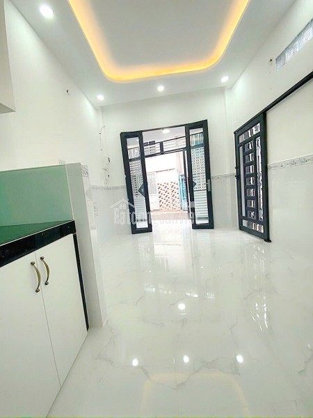 Nhà góc 2 tầng HXH Âu Dương Lân P3Q8. Giá 3,58 tỷ TL