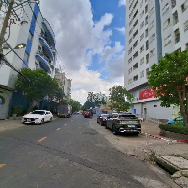 Bán nhà MT Thoại Ngọc Hầu Tân Phú 156m², 2 tầng gần Big C, chỉ 19,5 tỷ