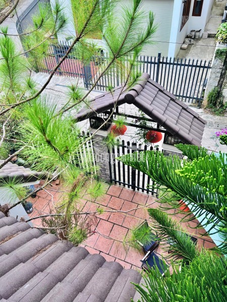 SANG NHƯỢNG VILLA TÂM HUYẾT NGUYỄN ĐÌNH CHIỂU, ĐÀ LẠT - 5PN, SÂN VƯỜN BBQ, HẺM Ô TÔ