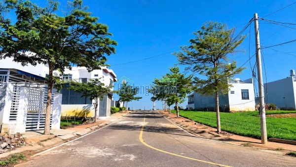 Đất phân lô nghĩa hiệp, trung tâm đức trọng, gần tthc mới
