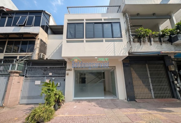 Bán nhà mặt phố tại Đường Nguyễn Chí Thanh, Phường 09, Quận 5, TP HCM giá 24 tỷ