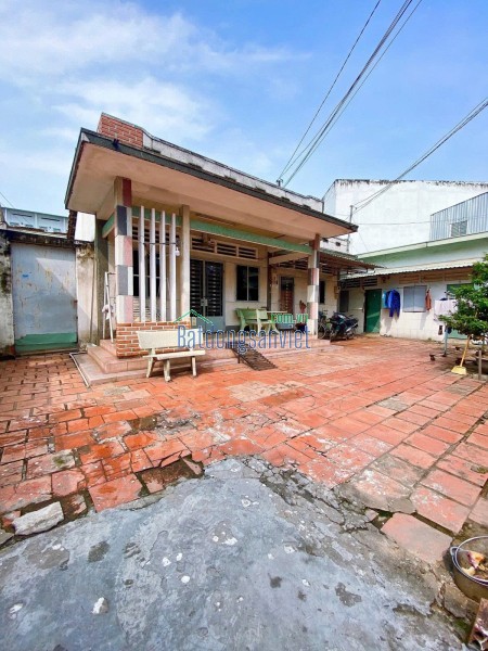 GẤP BÁN GIẢM 1 TỶ GIÁ MỚI 8 TỶ-VỊ TRÍ SÁT MẶT TIỀN TRẦN THỊ DIỆU QUẬN 9-HCM