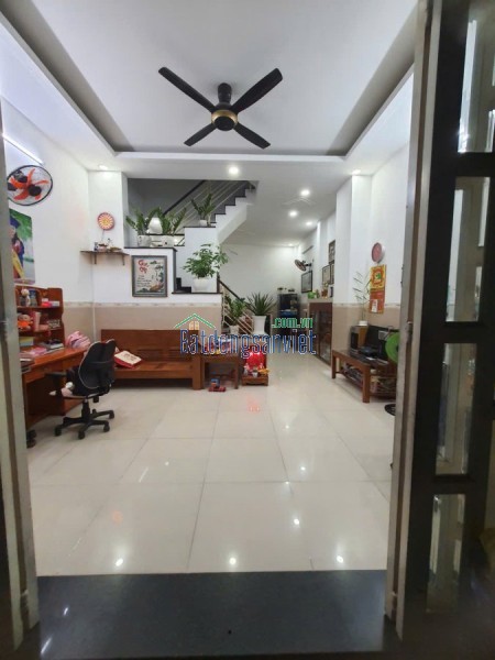 Bán gấp nhà Đường số 6 Linh Xuân Thủ Đức TPHCM, LH0909428959.