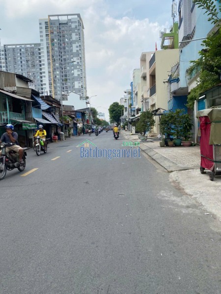 Bán nhà mặt phố tại Đường Gia Phú, Phường 03, Quận 6, TP HCM giá 21 tỷ