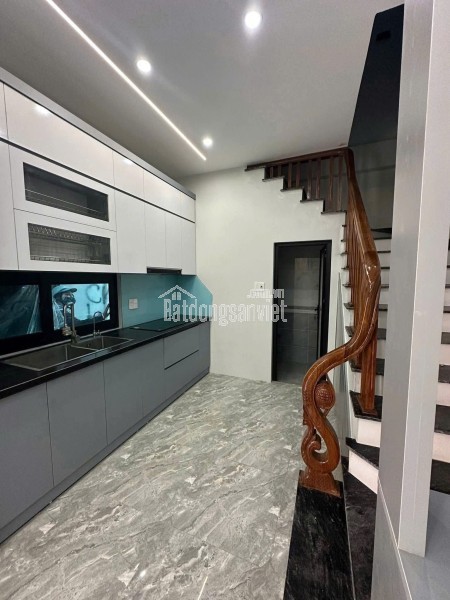 Tô 2 Yên Nghĩa Hà ĐÔNG GIẢM CHÀO CĂN HỘ 4 TẦNG CÒN 4TY690