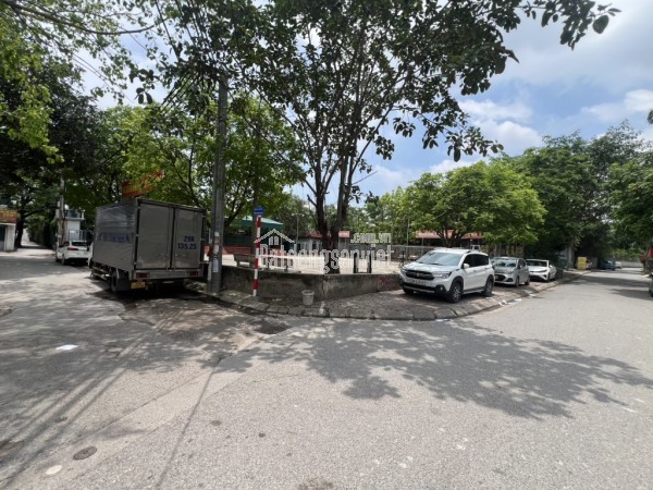 NGUYỄN VĂN LINH,LONG BIÊN 13tỷ 95m NGÕ Ô TÔ THÔNG,KINH DOANH CHO THUÊ ĐÌNH