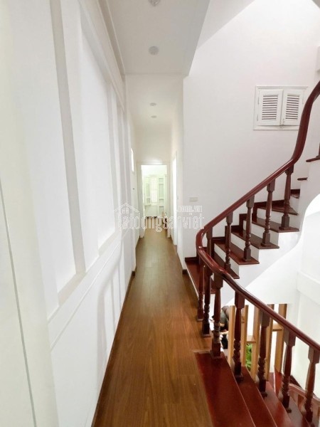 LẠC LONG QUÂN TÂY HỒ NHÀ ĐẸP  30M 5 TẦNG 3 NGỦ GIÁ 7 TỶ 600