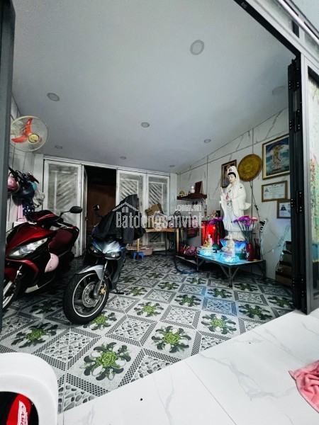 Bán Nhà Phố Quốc Lộ 13 Hẻm Xe Hơi Hiệp Bình Phước 3PN Sổ Riêng. Giá 7,6 Tỷ TL