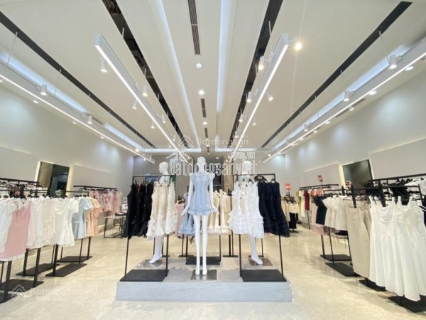 Bán lỗ - hạ 8 tỷ bán nhanh - bán nhà 3 Tháng 2, Q10 - DT: 4.5x32m, góc 2 MT - giá 21 tỷ thương