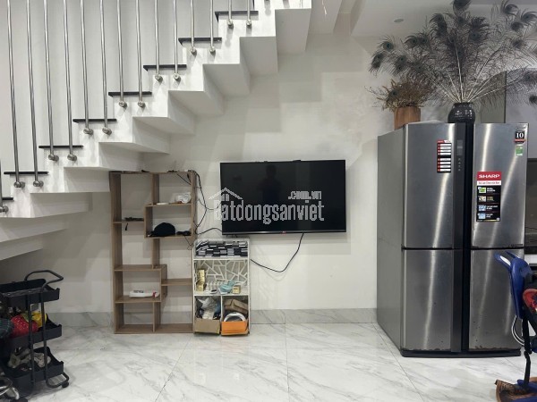 🏡 BÁN NHÀ 3 TẦNG BÀU MẠC – FULL NỘI THẤT GỖ HƯƠNG – CHỈ 4.65 TỶ
   •   Diện tích: 102m² (6x17) –